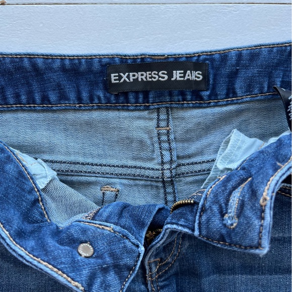 Express Denim Shorts - Picture 4 of 8
